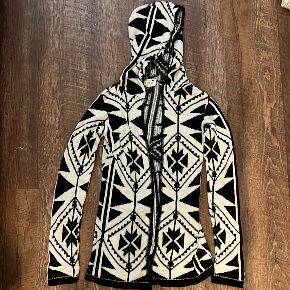 LA Hearts - Black & White Aztec XS Hooded Cardigan